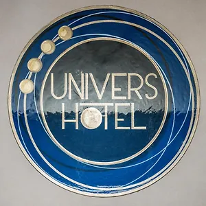 Univers Otel