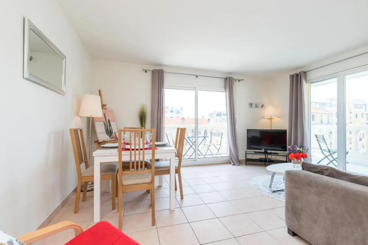 Swimming Pool & Ac 1 Bedroom Nice 0*,