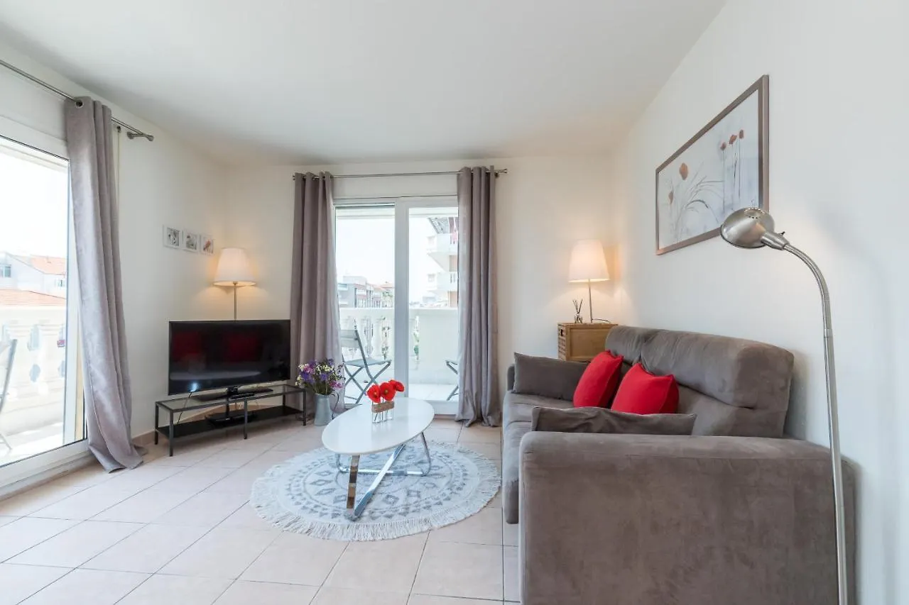 Apartment Swimming Pool & Ac 1 Bedroom Nice France