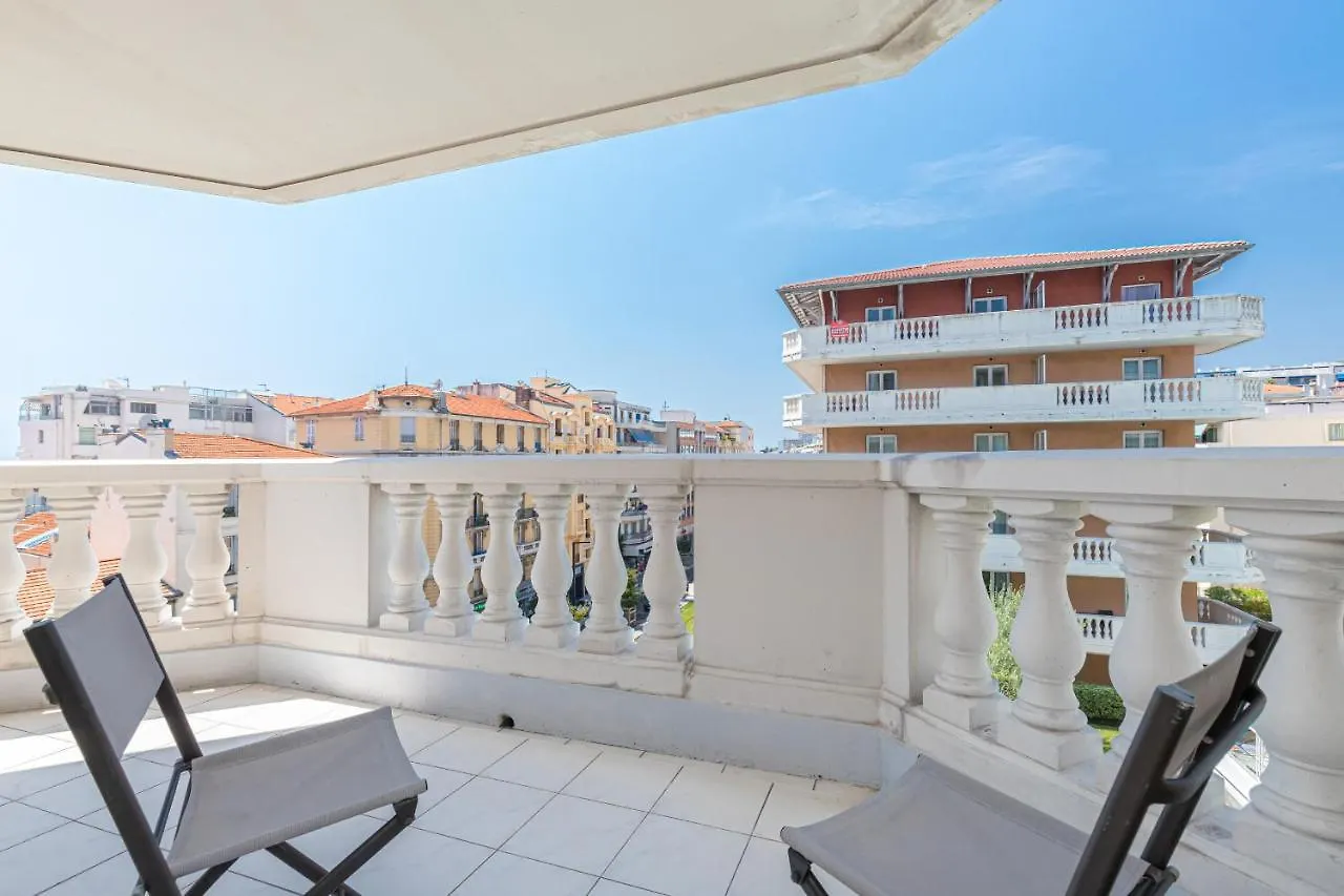 Swimming Pool & Ac 1 Bedroom Nice 0*,