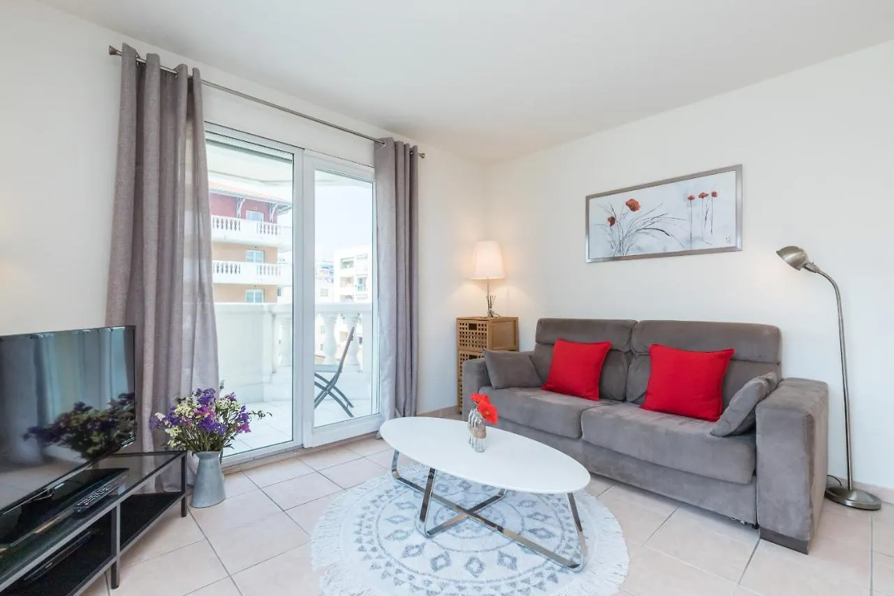 Apartment Swimming Pool & Ac 1 Bedroom Nice